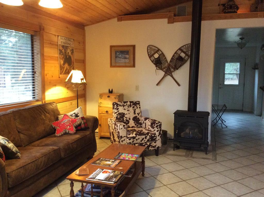 Elktrace Bed And Breakfast Пагоса Спрингс Екстериор снимка