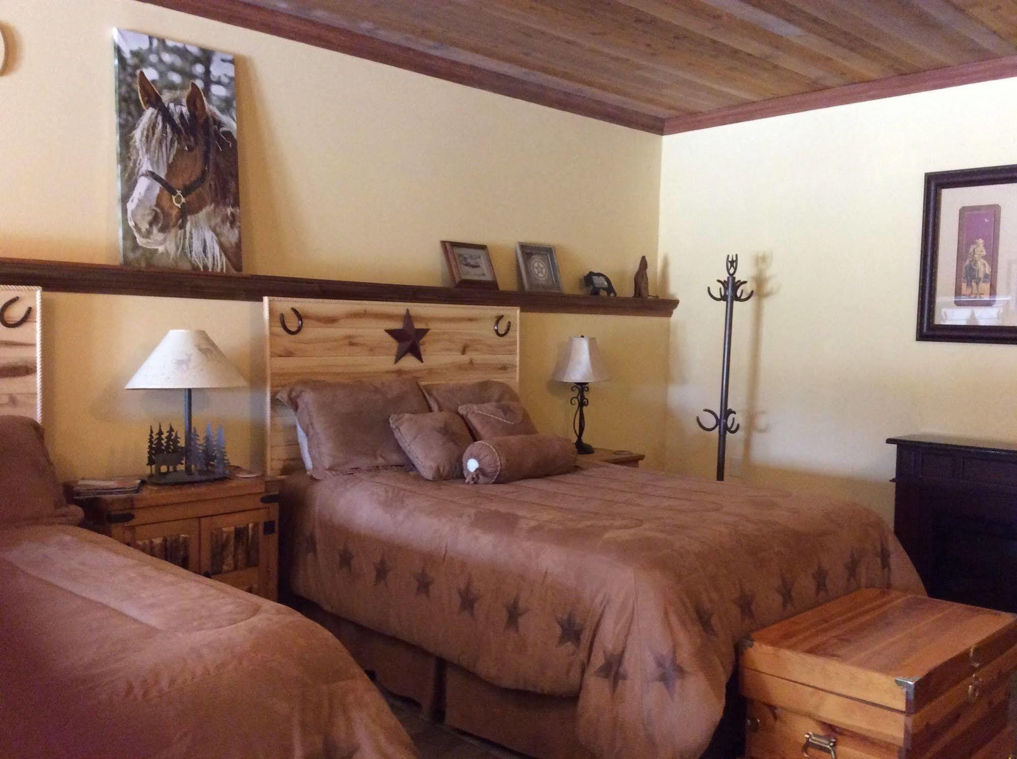 Elktrace Bed And Breakfast Пагоса Спрингс Екстериор снимка