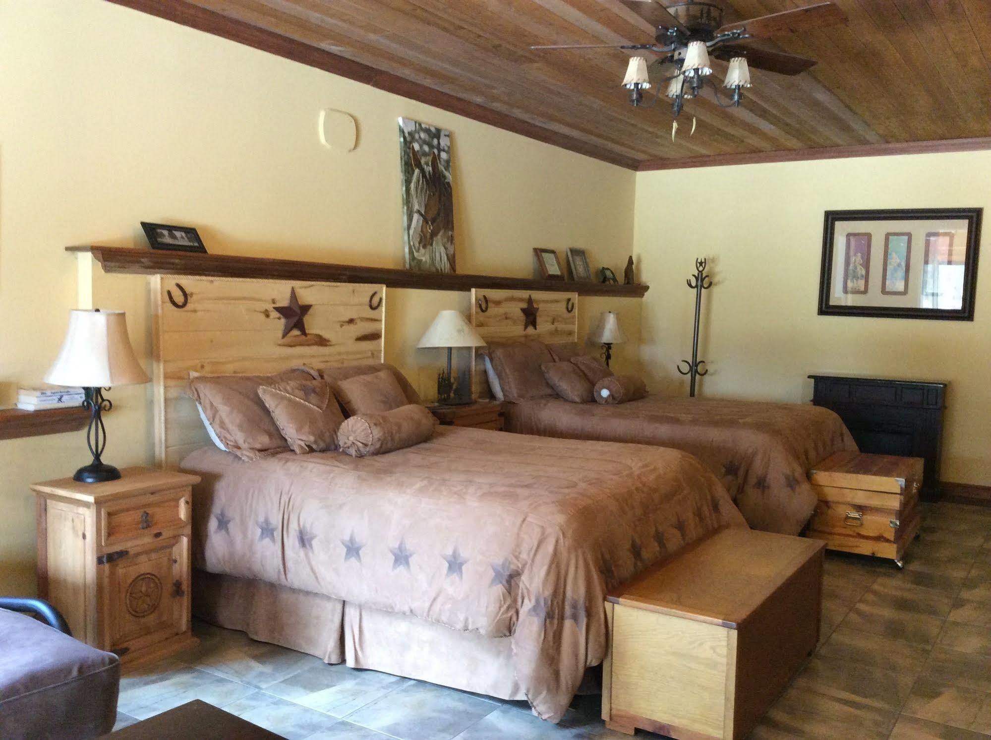 Elktrace Bed And Breakfast Пагоса Спрингс Екстериор снимка